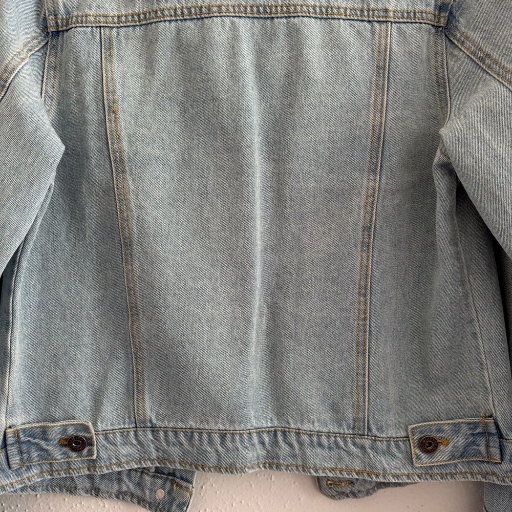 Love Tree Classic Light Wash Denim Jacket | Small - Picture 6 of 9